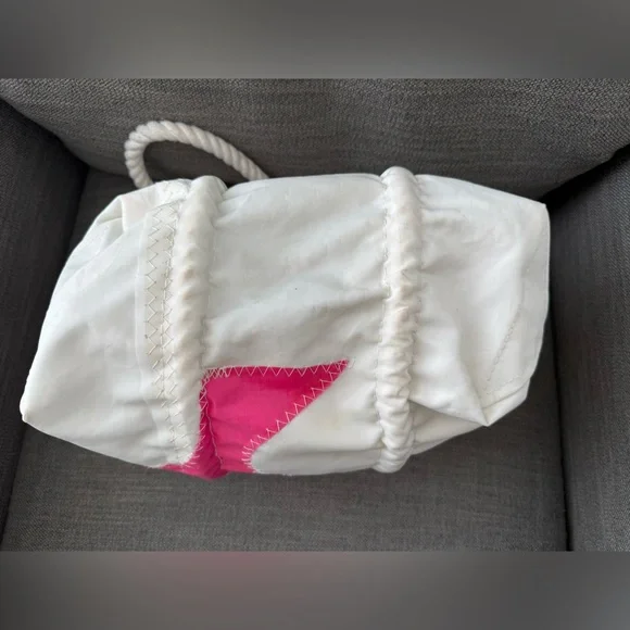 Sea Bags Whale Tail Tote
Recycled sail cloth rope handles
Handmade In Maine - Picture 7 of 10